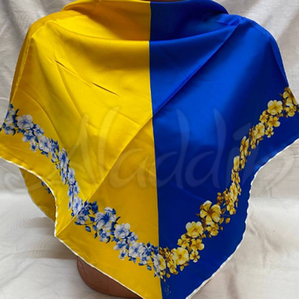 Хустка атласна патріотична 85х85 см 2023004